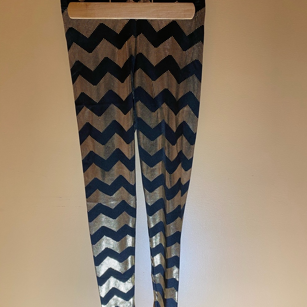 Out of print blackmilk leggings